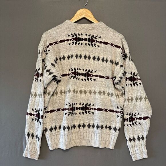 St John’s Bay Men’s Vintage Sweater Size Medium Acrylic Blend - Picture 7 of 11